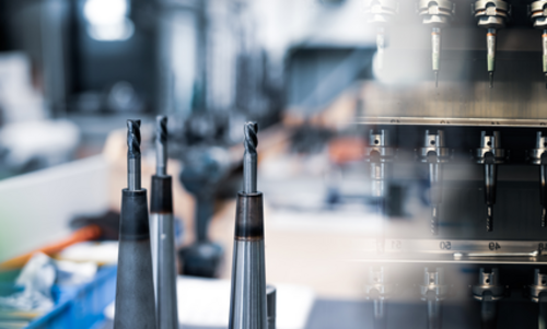 WinToolは、すべてのシステムを標準化された作業プロセスに統合し、正確なツールデータとセットアップリストの作成を自動化し、ワークショップの経験値を収集してプログラマーに提供します。