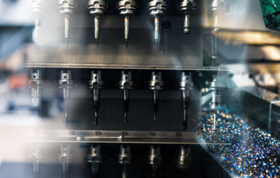 WinTool integriert alle Systeme in einen standardisierten Arbeitsprozess, automatisiert das Anlegen exakter Werkzeugdaten & Rüstlisten, sammelt Werkstatt-Erfahrungswerte und liefert diese an die Programmierer.